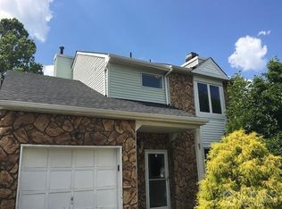 27 Jeffrey Cir, Dayton, NJ 08810