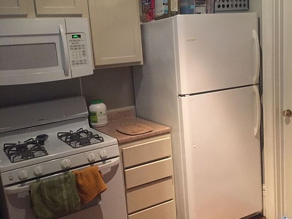 4th image of 2441 Ohio Ave APT 03