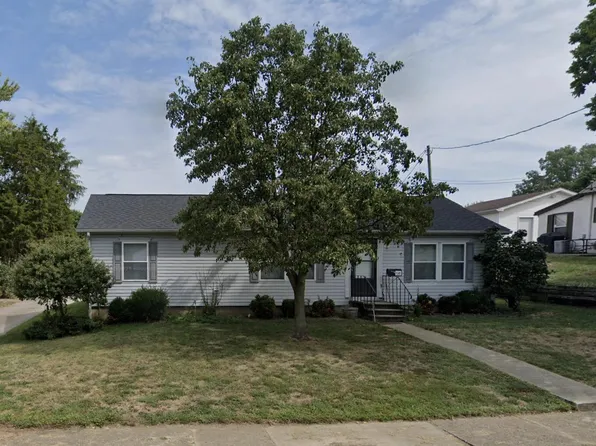 130 Hayward St, Circleville, OH 43113