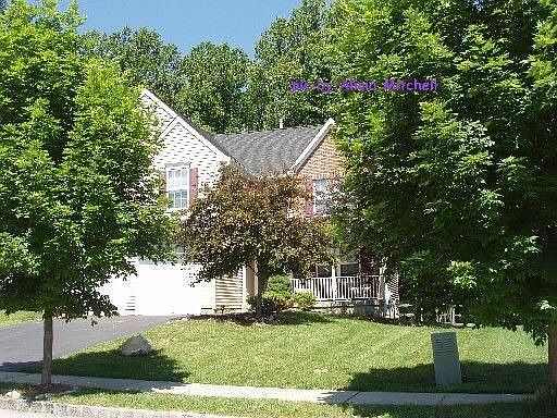 1st image of 519 Greenhill Ln