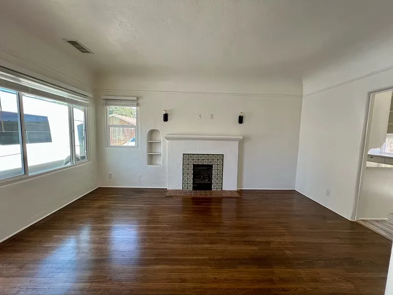 1309 San Andres St #B — Photo 6