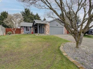15518 SE Sun Park Dr, Vancouver, WA 98683