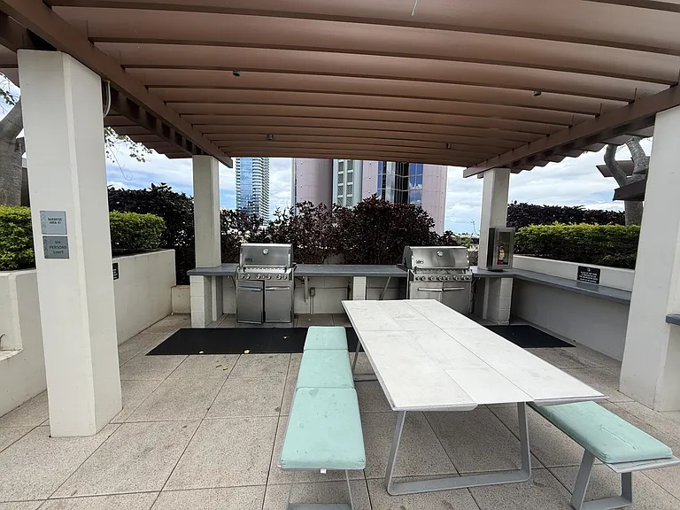 555 South St #1804 — Photo 8
