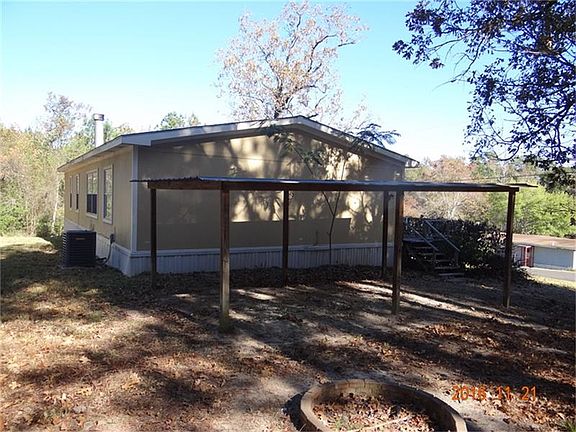 3rd image of 164 W Oak Lee Dr
