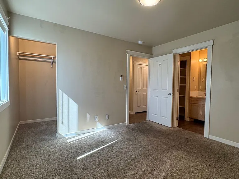2225 N Airport Rd — Photo 26
