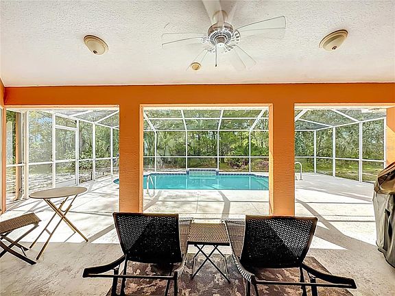 2nd image of 26 MANGROVE COURT S