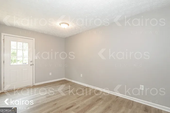 135 Fawn Dr — Photo 6