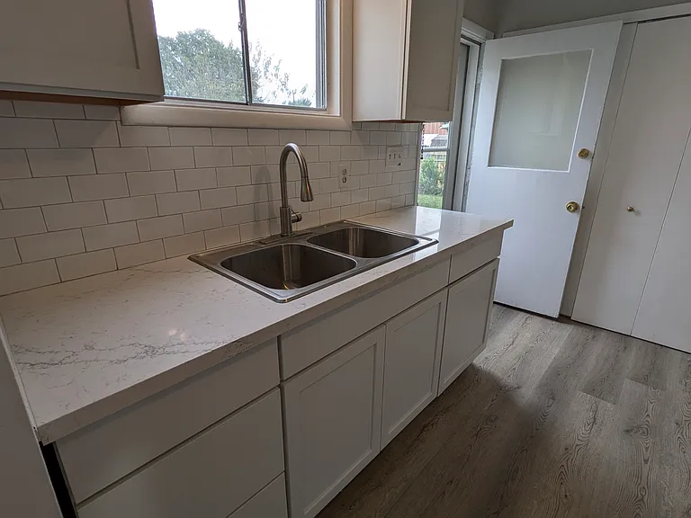 4815 Raven Rd — Photo 6