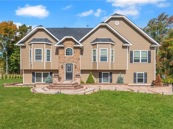 49 Swan Hollow, New Windsor, NY 12553