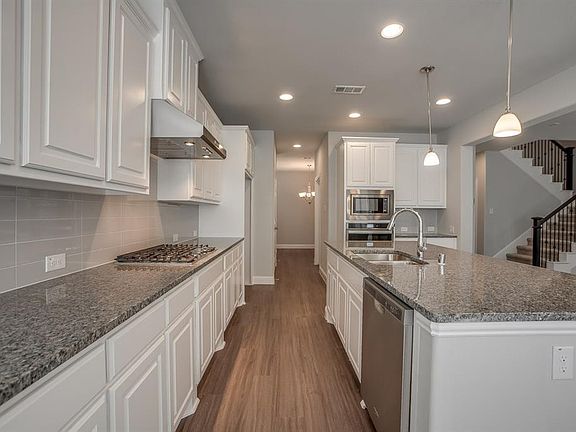 4th image of 3108 Damsel Sauvage Ln