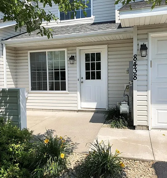 8438 Yukon Cir N — Photo 1