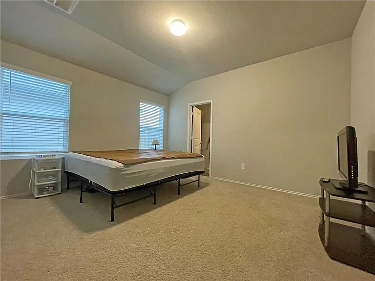 5825 Shanjia Dr — Photo 23