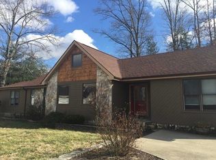 107 Adams Ridge Rd, Hazard, KY 41701