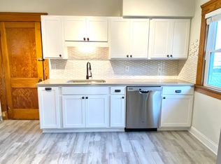 2187 Clarence Ave, Lakewood, OH 44107