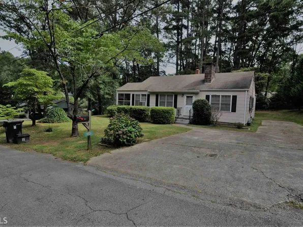 1153 Rosedale St, Toccoa, GA 30577