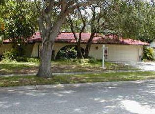 11977 72nd Ave, Seminole, FL 33772