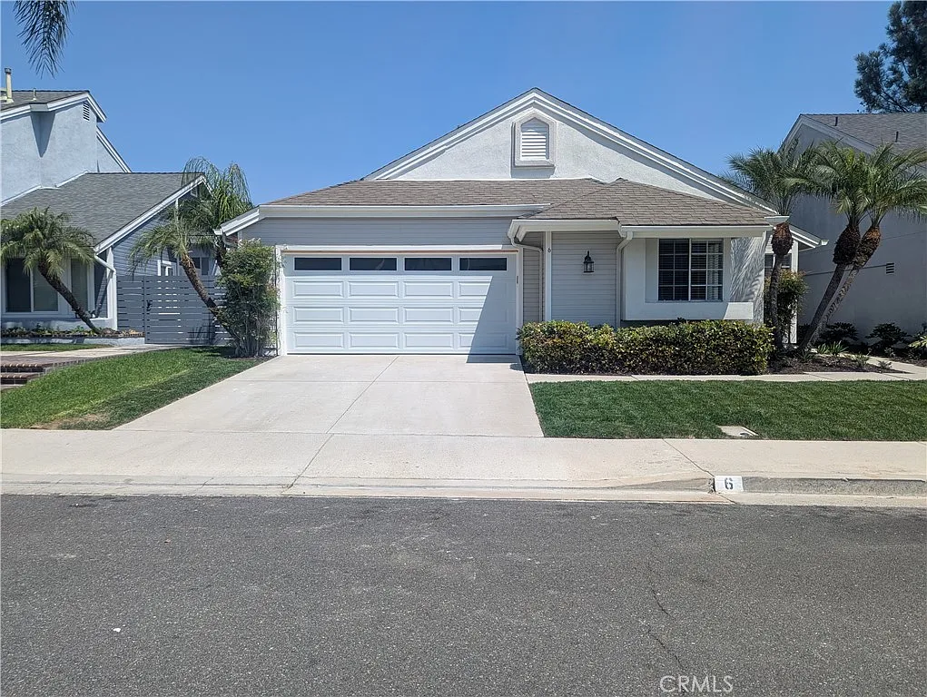 3 bed, 1403 sqft, $4,600 — Photo 2