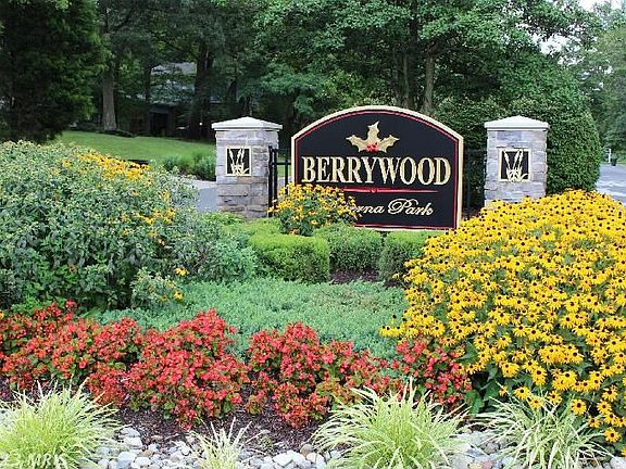 3rd image of 144 Berrywood Dr