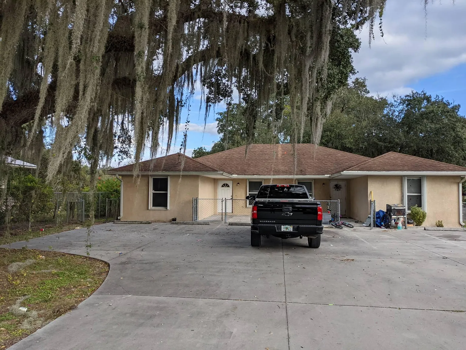 3 bed, 1242 sqft, $1,890 — Photo 1