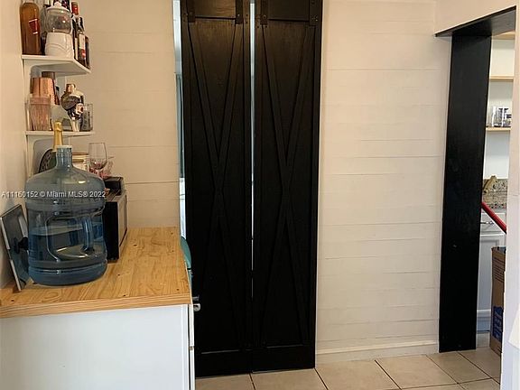 4th image of 15310 Jackson Dr #0