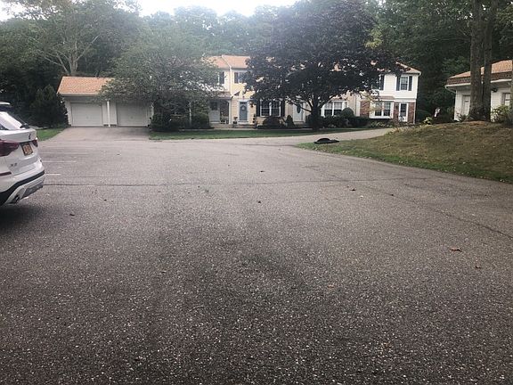 4th image of 11 Stockton Cmns
