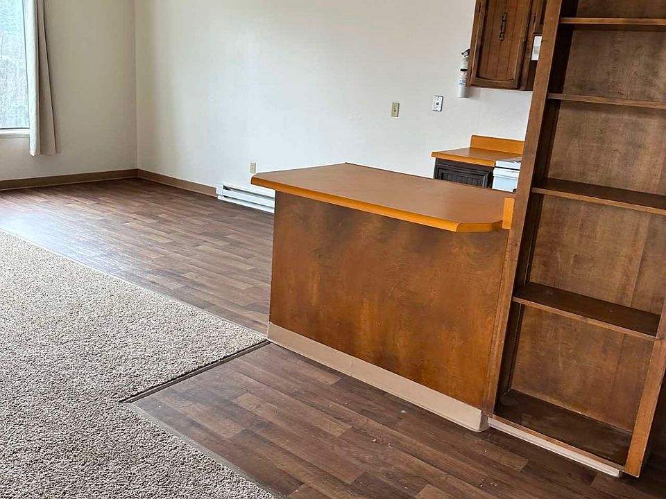 1st image of 815 W Miner St #2