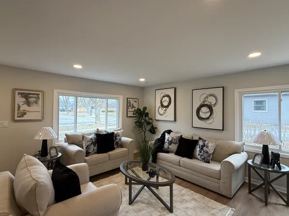 5331 North 107th STREET, Milwaukee, WI 53225