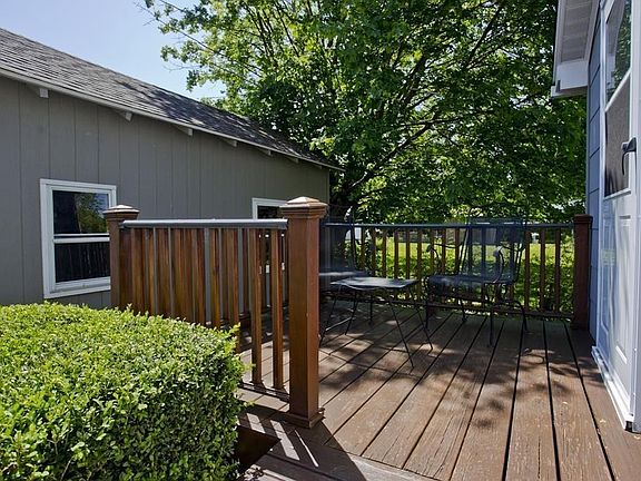 4th image of 31 Riverpark Ave