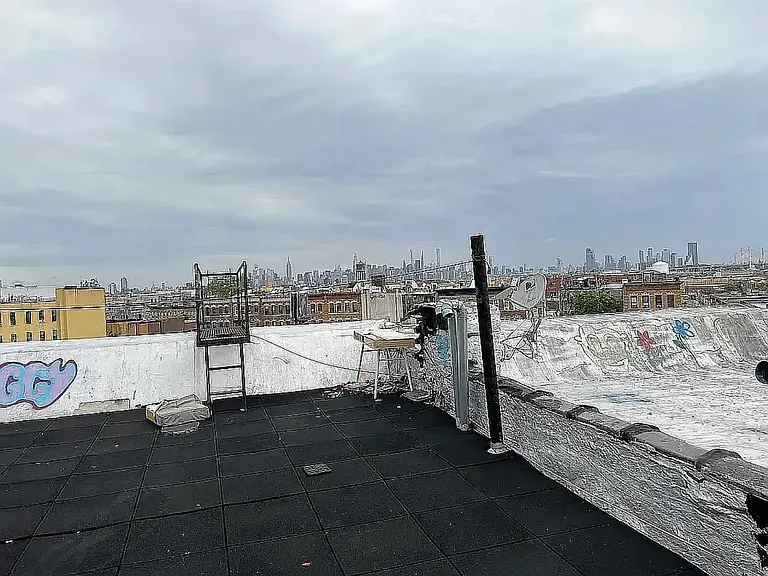 418 Melrose St #3F — Photo 7