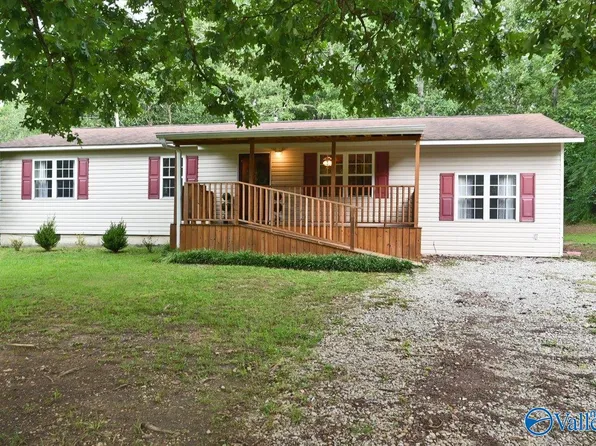 2115 Kirkland Ave, Russellville, AL 35654