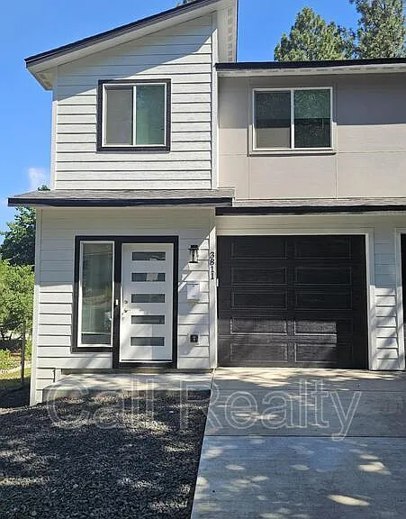 3811 E 12th Ave — Photo 1