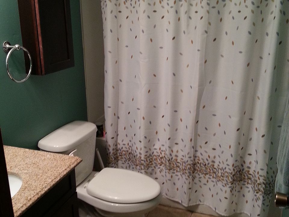Main bathroom