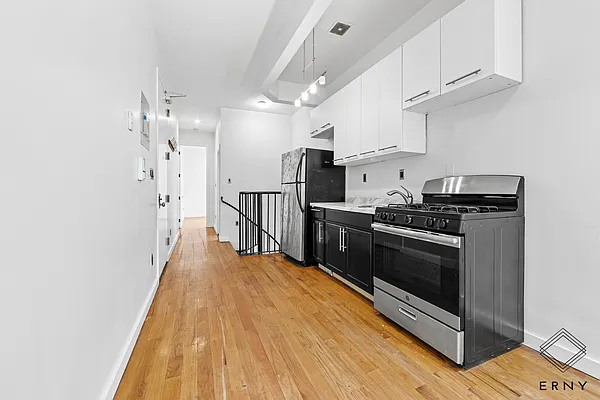 Rented by ERNY LLC | media 2