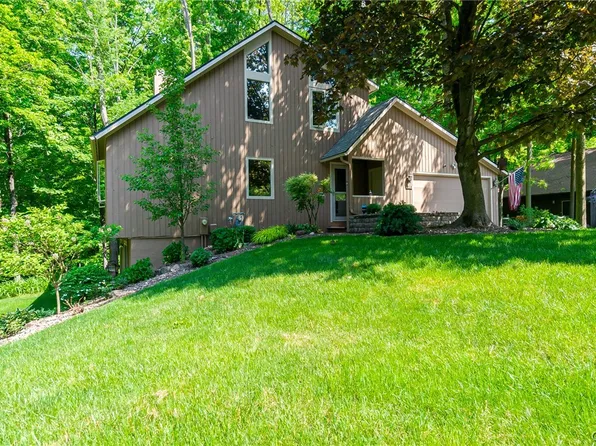 3114 Darting Bird Ln, Baldwinsville, NY 13027