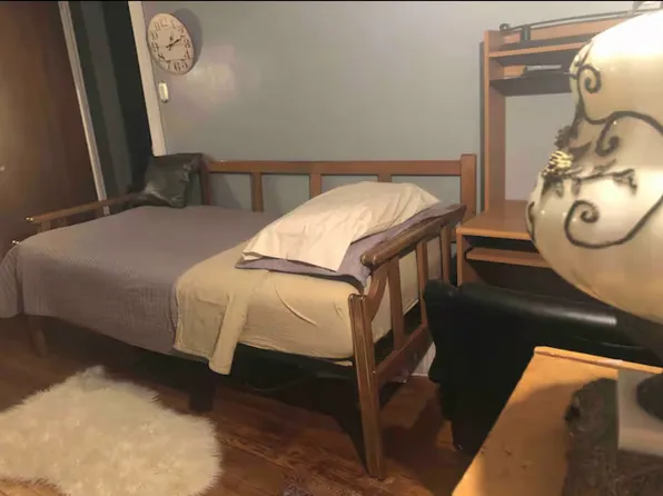 655 East 39th Street image 9 of 11