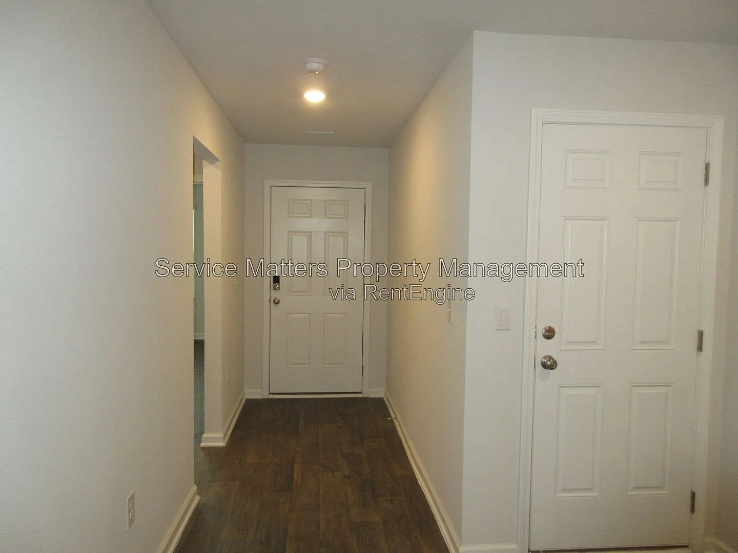 4 bed, 2.0 bath, 2037 sqft, $1,925 — Photo 3