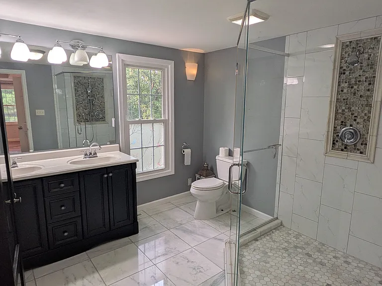 Streamvale Cir — Photo 35