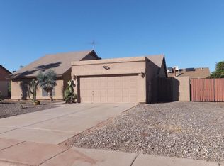 7802 W Cherry Hills Dr, Peoria, AZ 85345