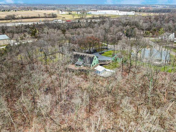 5th image of 4617 Winchester Ct