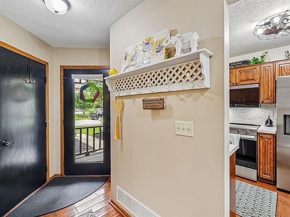 3rd image of 1070 50th St Unit 13E