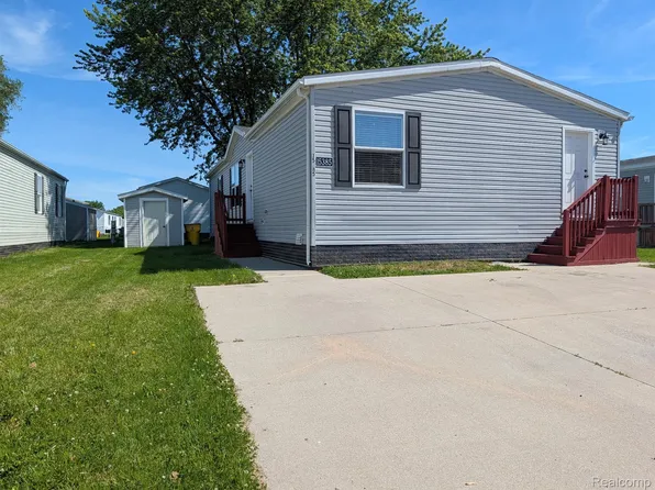 15385 Cartier Dr, Clinton Township, MI 48038