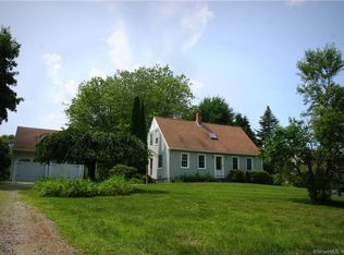 207 Avery Hill Rd, Ledyard, CT 06339