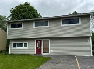 1212 Kinne St, East Syracuse, NY 13057