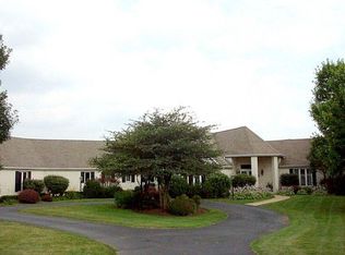 40W751 Campton Meadows Dr, Elburn, IL 60119