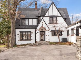 1 Northcote Rd, Saint Louis, MO 63144