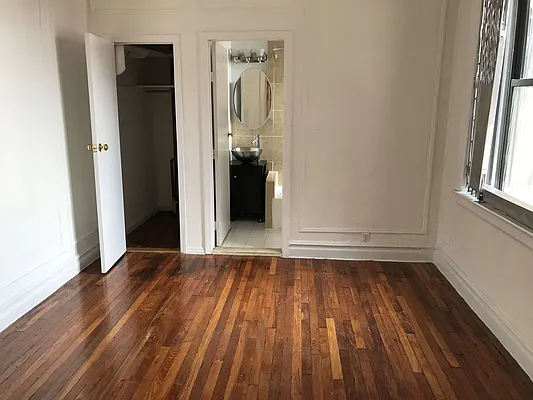 Rented by Crosstown Apartments NYC | media 10
