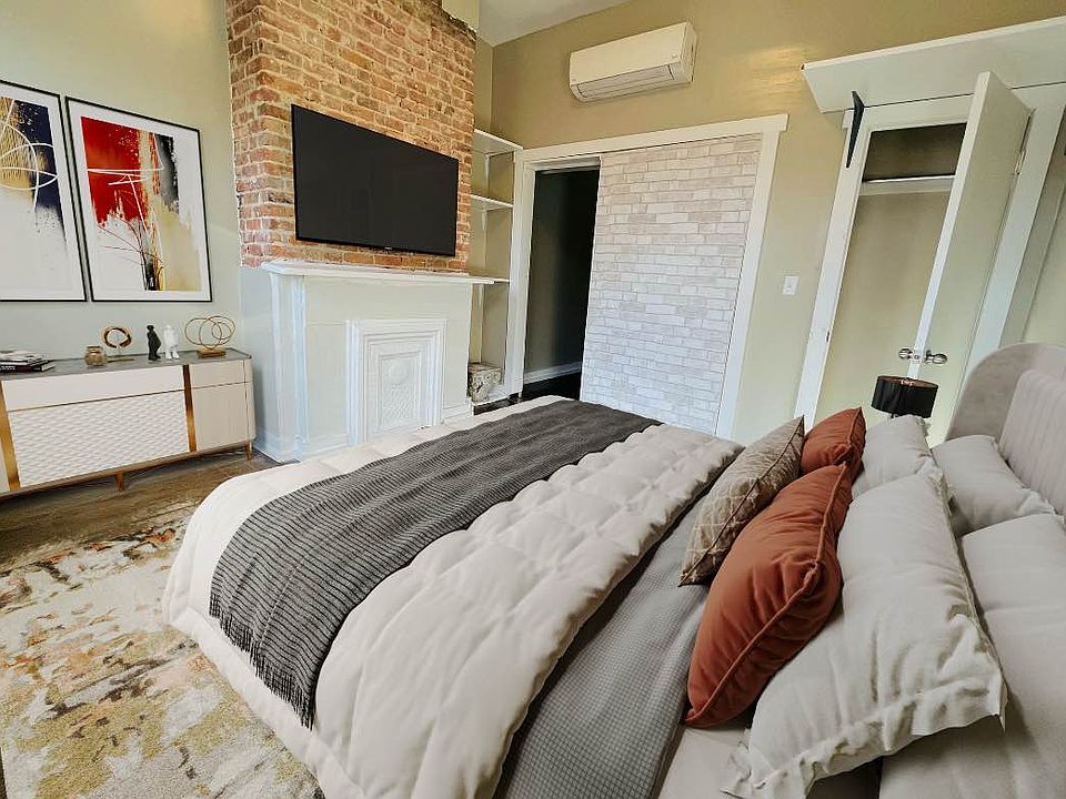 1st image of 209 Sumpter St APT 3
