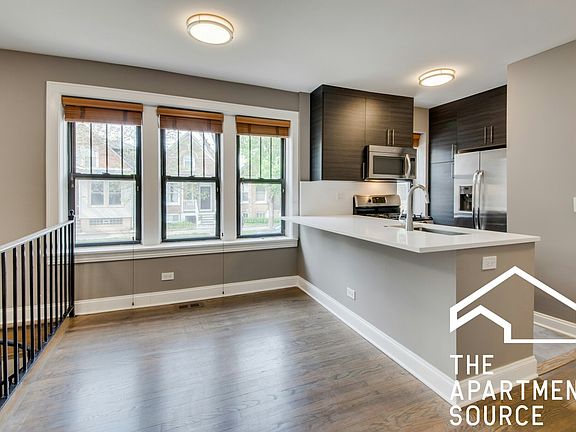 2nd image of 2637 W Wellington Ave #E1