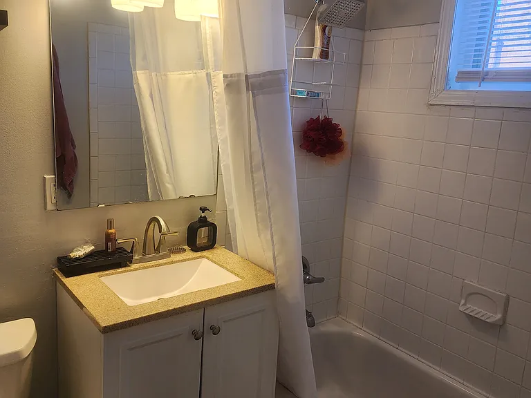 10 Halley Pl SE #103 — Photo 8