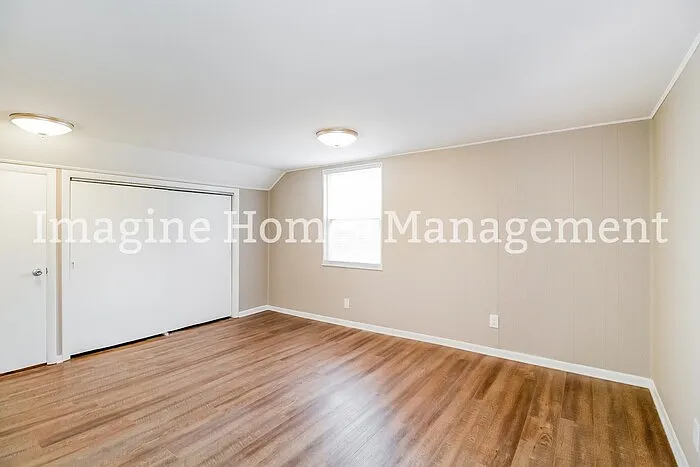 8587 Kenwood Rd — Photo 12